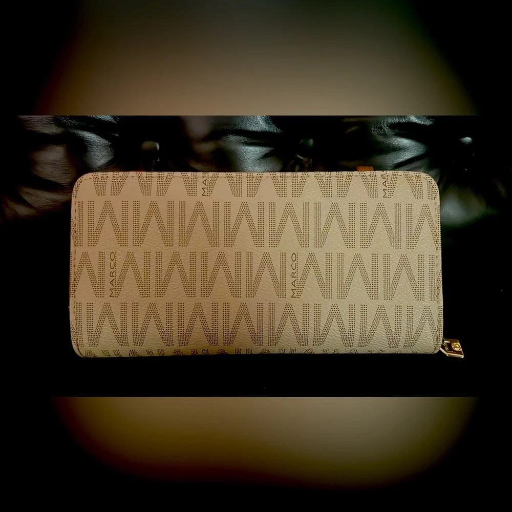 ISAAC Mizrahi Sunglasses &‎ MARCO Crossbody Wallet (Combo Deal)